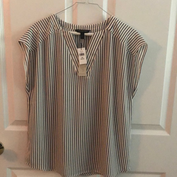 Banana republic blouse. Black and white stripe. - Picture 1 of 2